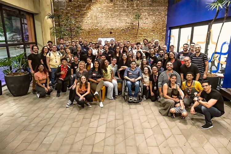 Imagem Ilustrativa do card CESAR é finalista em dobro no Prêmio Brasileiro de Design 2025