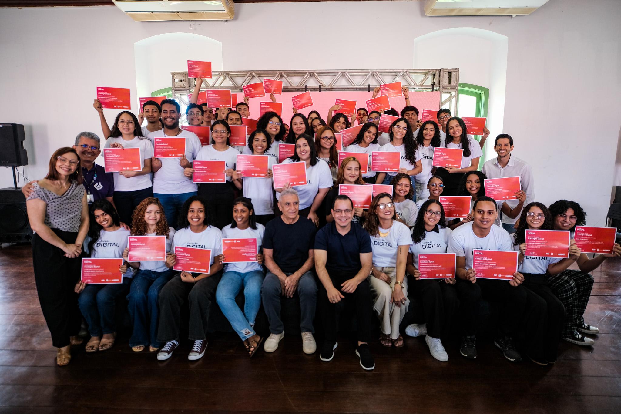 Fundação Digital: formação em dados amplia oportunidades para jovens da rede pública