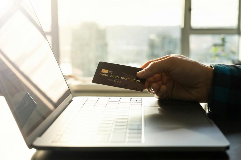 pexels-sadi-hockmuller-2055469670-29205862 Imagem Ilustrativa do card Cibersegurança financeira: quais são os riscos invisíveis do setor mais regulado do país?