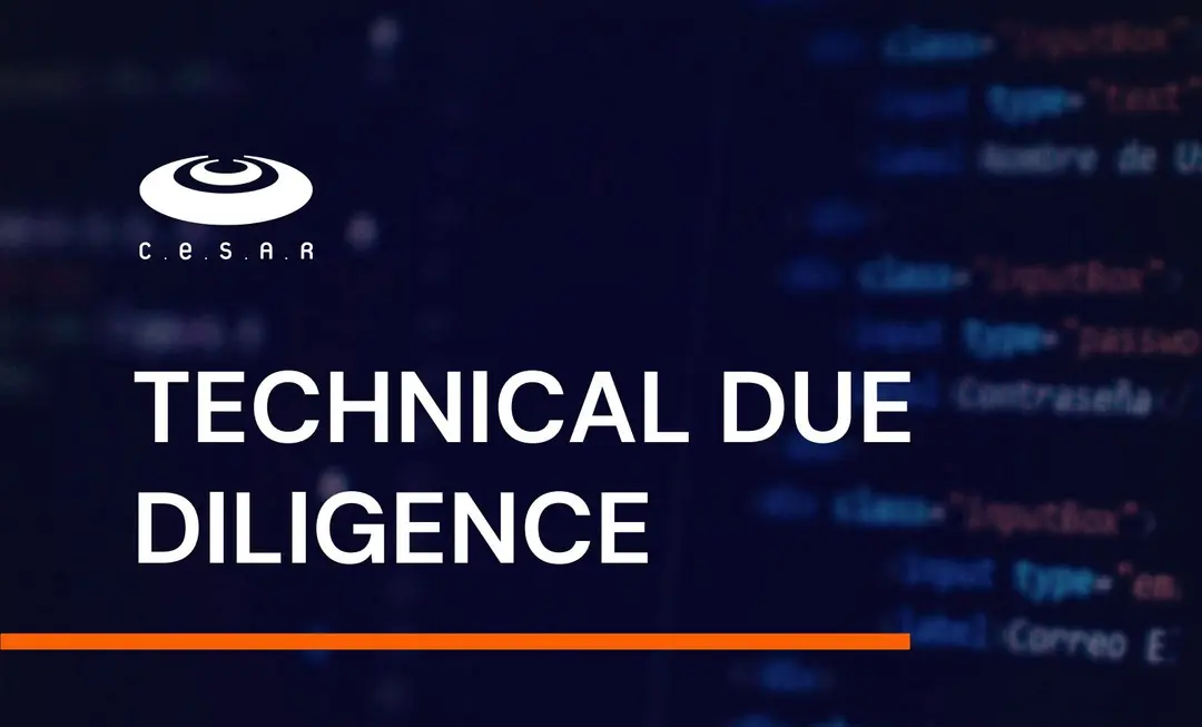 Logotipo branco do CESAR posicionado acima do texto em caixa alta "TECHNICAL DUE DILIGENCE" sobre uma imagem de fundo azul-escura com códigos de programação desfocados