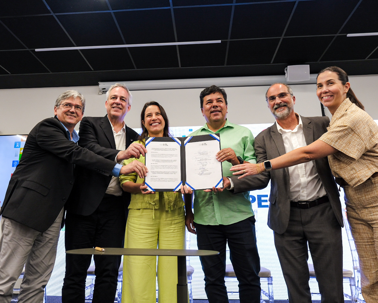 Em parceria com o Governo do Estado, CESAR lança o programa Florescendo Talentos para qualificação profissional em tecnologia em Pernambuco